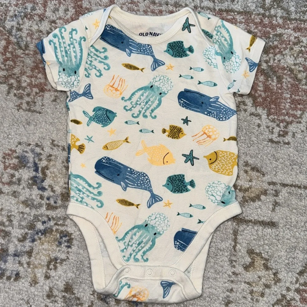 Old Navy Lost at Sea 5-Pack Baby Bodysuits 6-12M